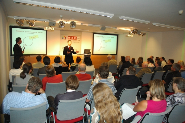 Markus E. Huber - WKO Forum EPU 12.Sep.2012 - vor über 100 UnternehmerInnen